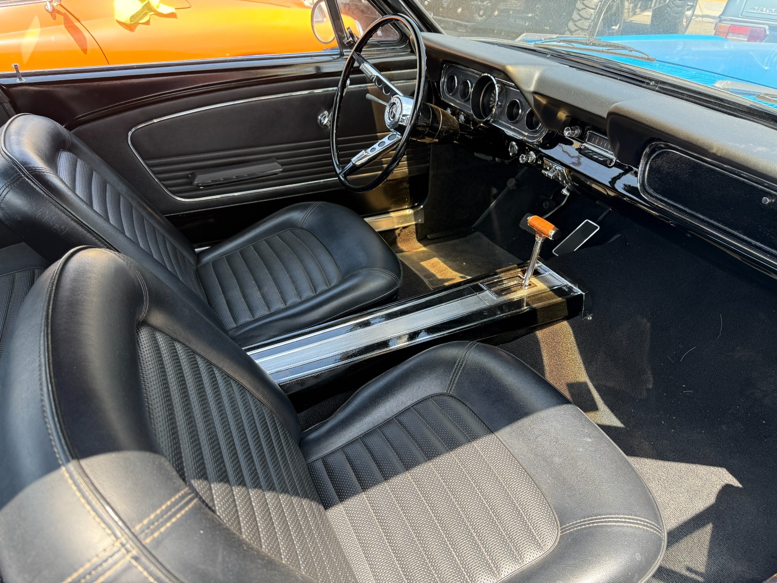 Ford-Mustang-1966-Coupe-13