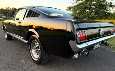 Ford-Mustang-1966-Coupe-13