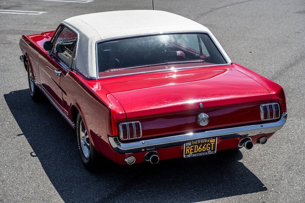 Ford-Mustang-1966-Coupe-13