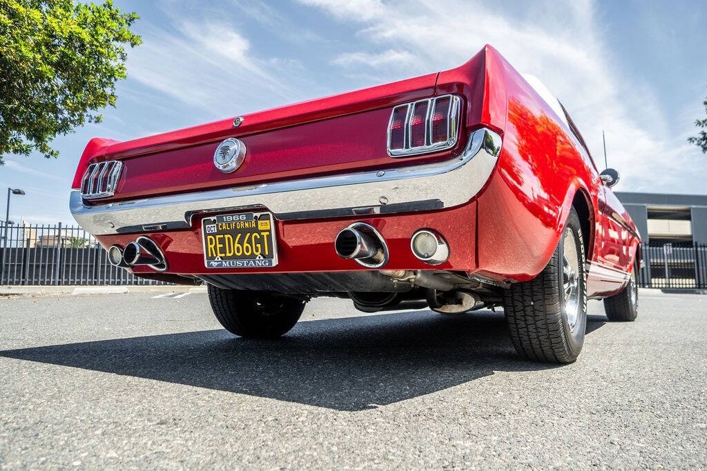 Ford-Mustang-1966-Coupe-16