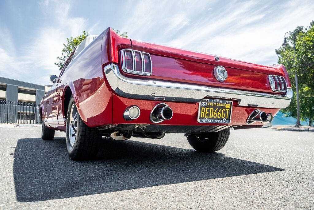 Ford-Mustang-1966-Coupe-17