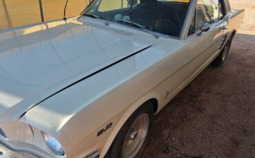 Ford-Mustang-1966-Coupe-2