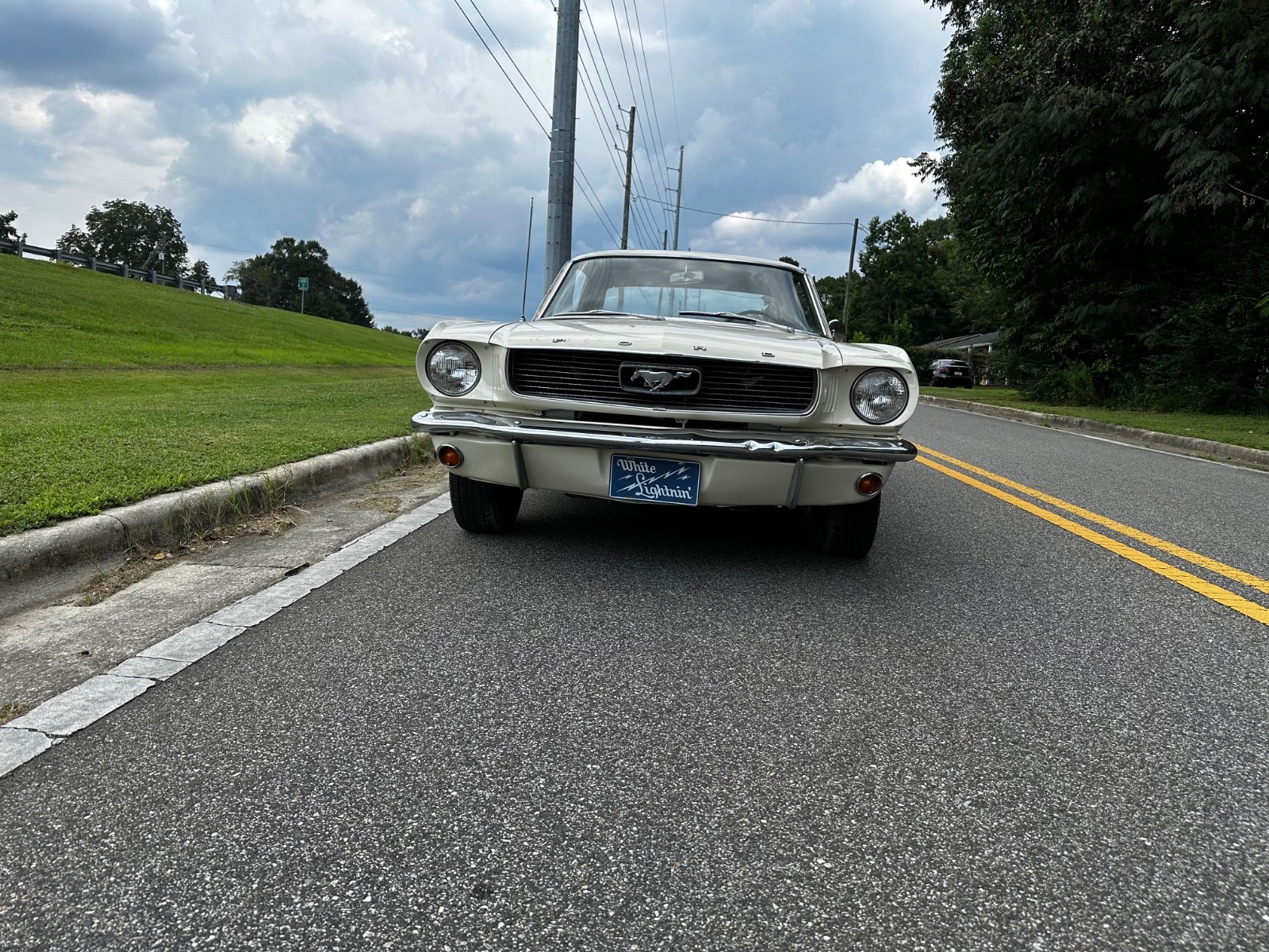Ford-Mustang-1966-Coupe-2