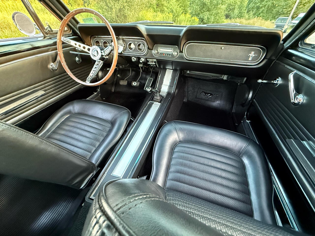 Ford-Mustang-1966-Coupe-21