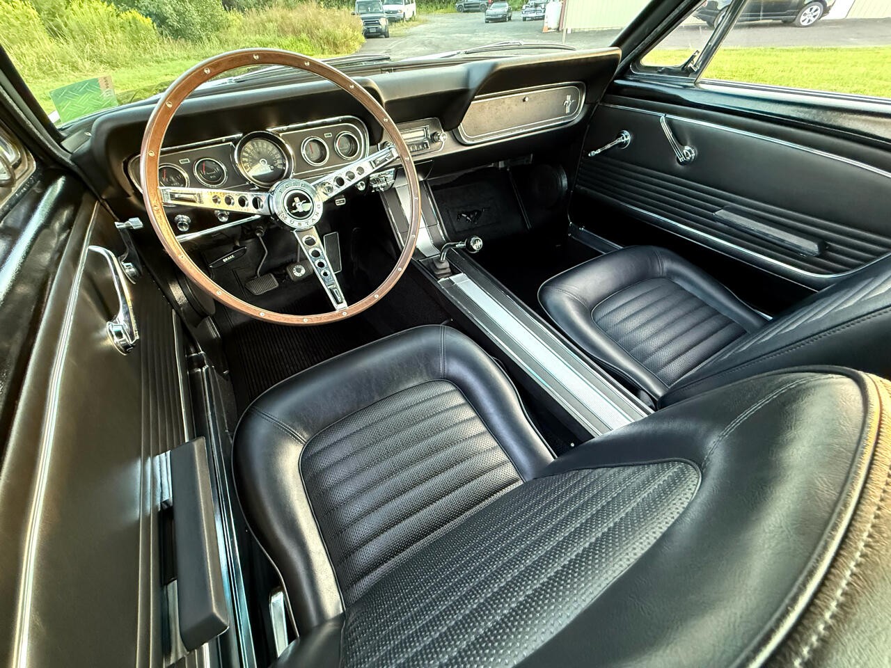 Ford-Mustang-1966-Coupe-24