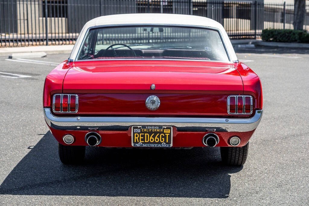 Ford-Mustang-1966-Coupe-31