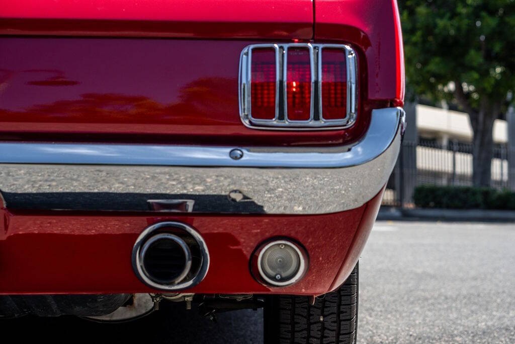 Ford-Mustang-1966-Coupe-32