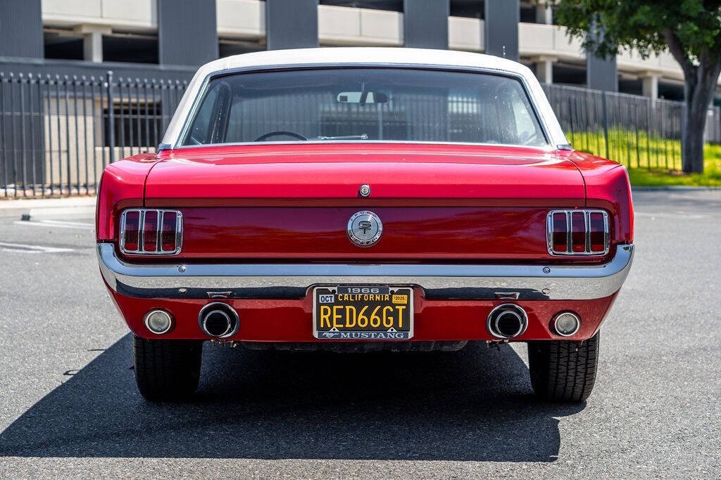 Ford-Mustang-1966-Coupe-4