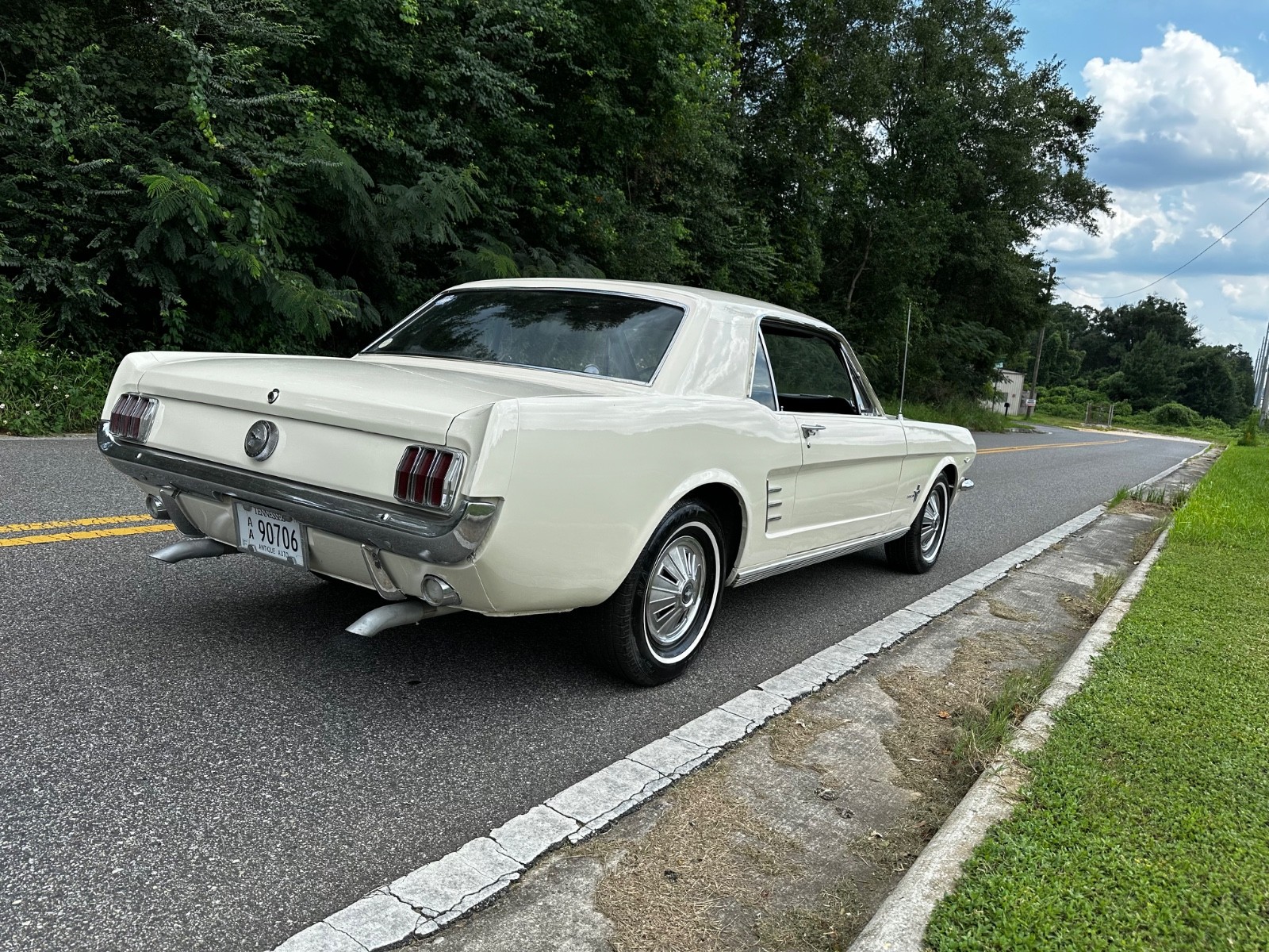 Ford-Mustang-1966-Coupe-7