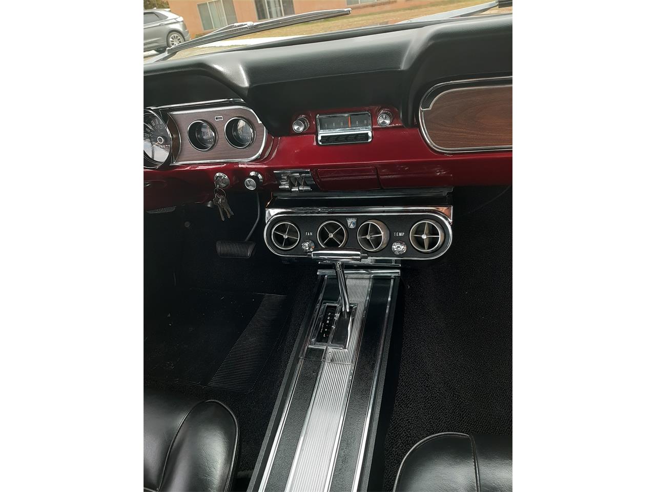 Ford-Mustang-1966-Red-Black-12