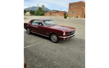 Ford-Mustang-1966-Red-Black-7