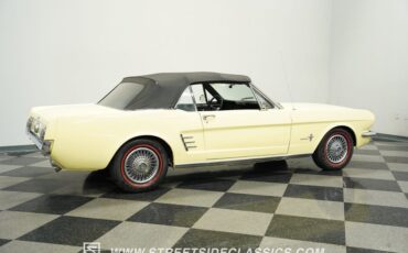 Ford-Mustang-1966-Springtime-Yellow-Black-1