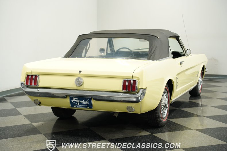 Ford-Mustang-1966-Springtime-Yellow-Black-10