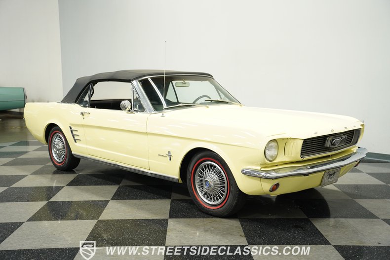 Ford-Mustang-1966-Springtime-Yellow-Black-13