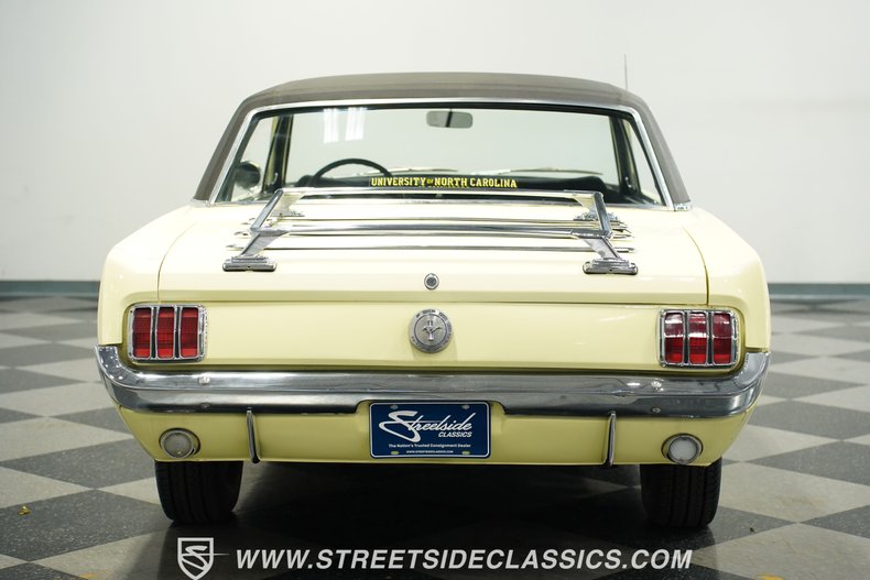 Ford-Mustang-1966-Springtime-Yellow-Black-16