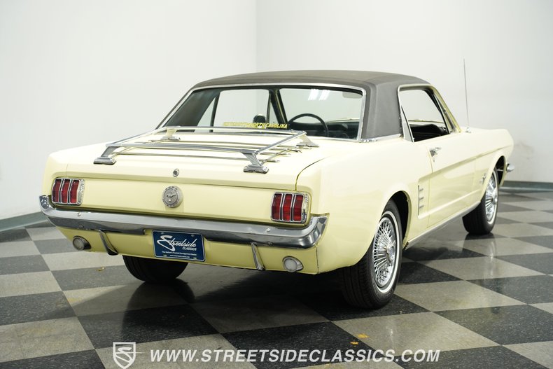Ford-Mustang-1966-Springtime-Yellow-Black-17
