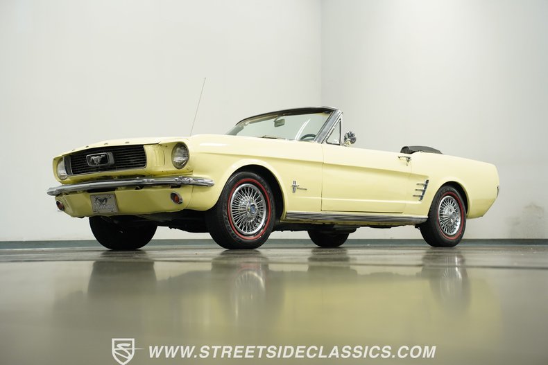 Ford-Mustang-1966-Springtime-Yellow-Black-17