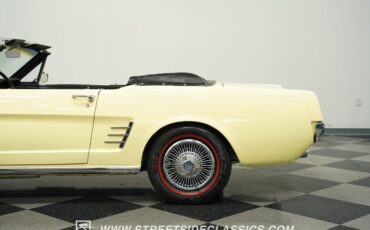 Ford-Mustang-1966-Springtime-Yellow-Black-20