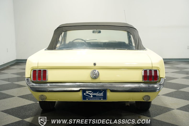 Ford-Mustang-1966-Springtime-Yellow-Black-21