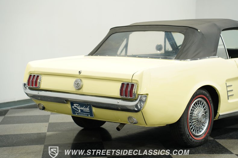 Ford-Mustang-1966-Springtime-Yellow-Black-22