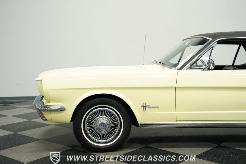 Ford-Mustang-1966-Springtime-Yellow-Black-23