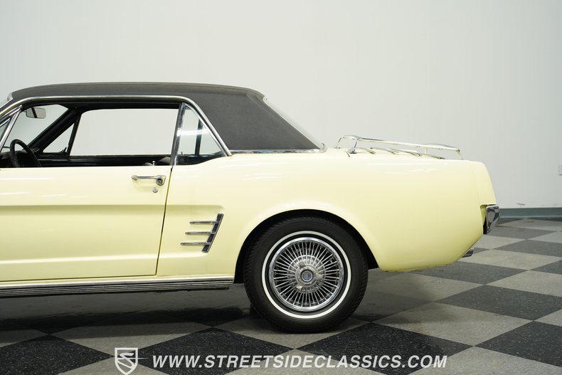 Ford-Mustang-1966-Springtime-Yellow-Black-24