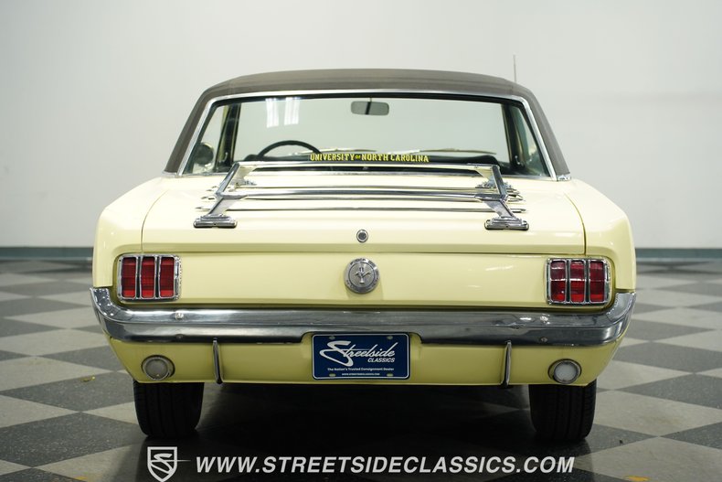 Ford-Mustang-1966-Springtime-Yellow-Black-25