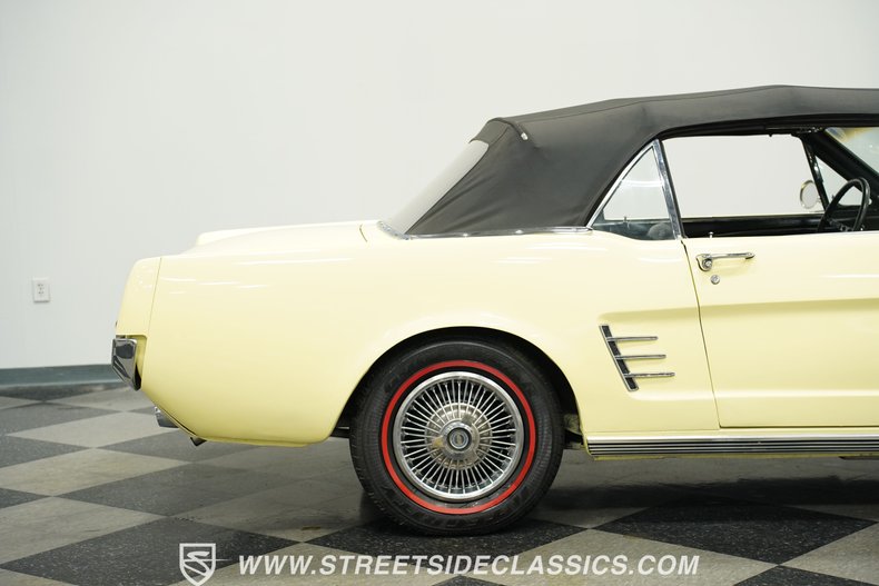 Ford-Mustang-1966-Springtime-Yellow-Black-25