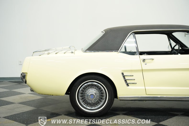 Ford-Mustang-1966-Springtime-Yellow-Black-29