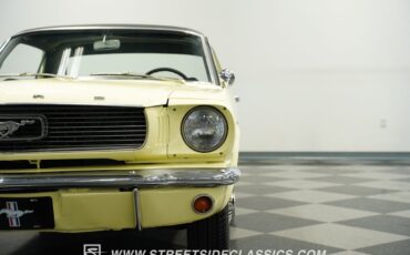 Ford-Mustang-1966-Springtime-Yellow-Black-39