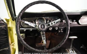 Ford-Mustang-1966-Springtime-Yellow-Black-43