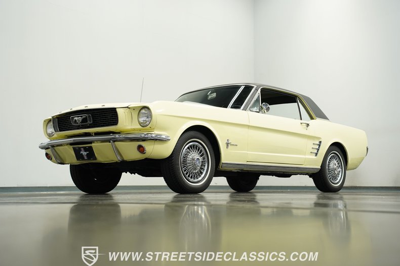 Ford-Mustang-1966-Springtime-Yellow-Black-5