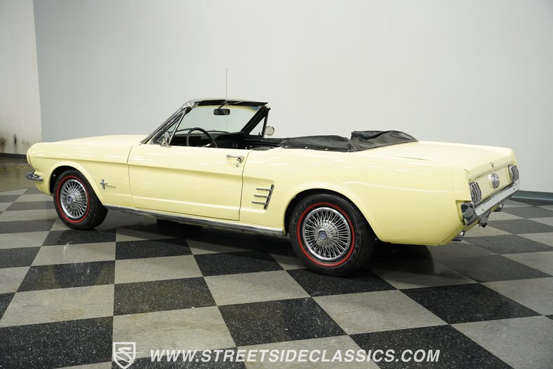 Ford-Mustang-1966-Springtime-Yellow-Black-8