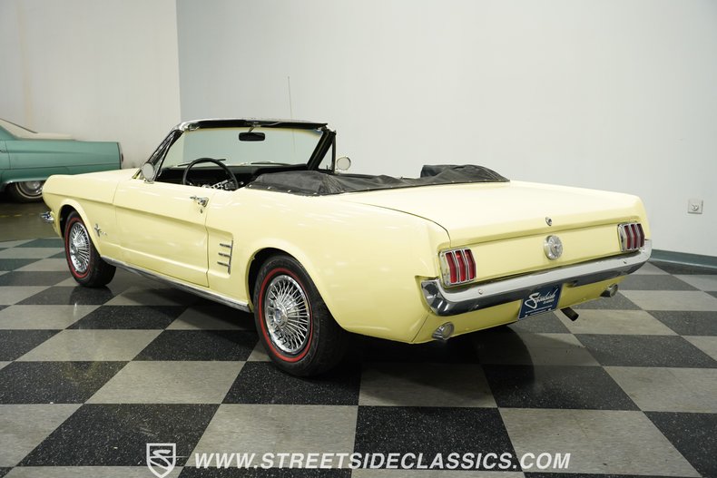 Ford-Mustang-1966-Springtime-Yellow-Black-9