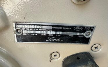 Ford-Mustang-1966-light-beige-emberglo-amp-parchment-4
