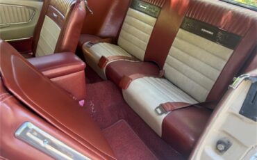 Ford-Mustang-1966-light-beige-emberglo-amp-parchment-8