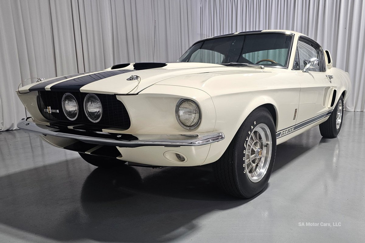 Ford-Mustang-1967-16