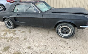 Ford-Mustang-1967-Coupe-1