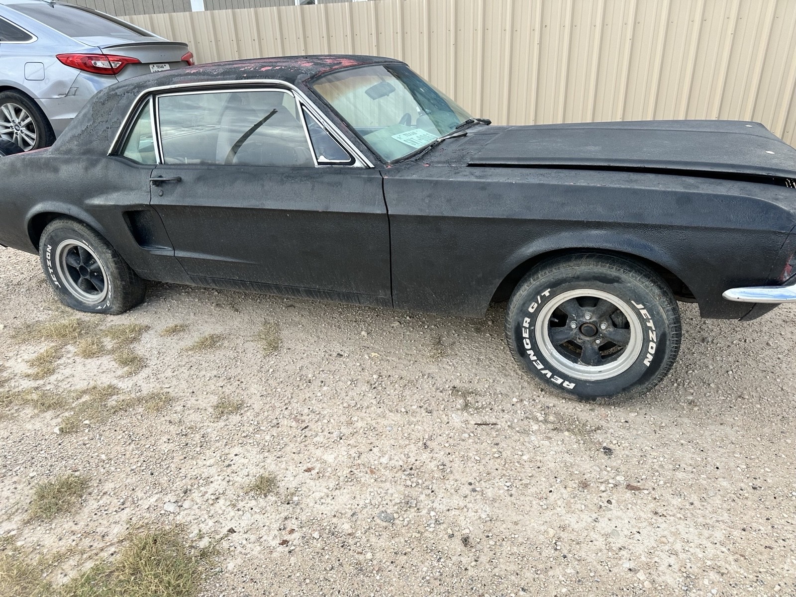 Ford-Mustang-1967-Coupe-1