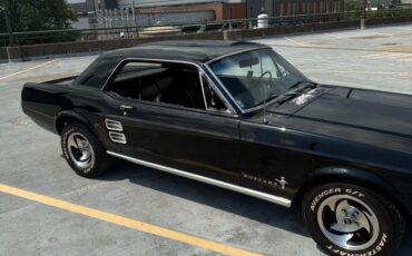 Ford-Mustang-1967-Coupe-1