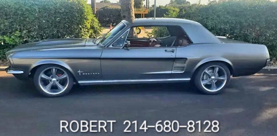 Ford-Mustang-1967-Coupe-1