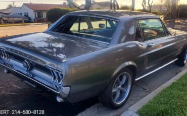 Ford-Mustang-1967-Coupe-4