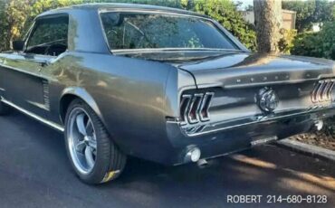 Ford-Mustang-1967-Coupe-6