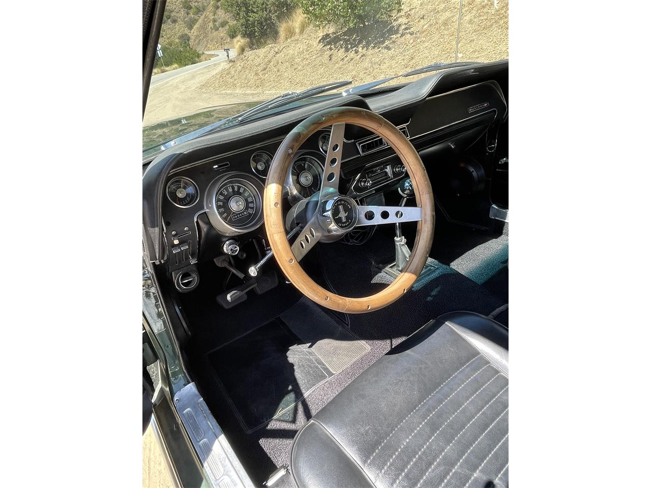 Ford-Mustang-1967-Dark-moss-green-Black-10