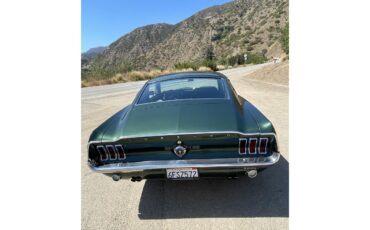 Ford-Mustang-1967-Dark-moss-green-Black-12