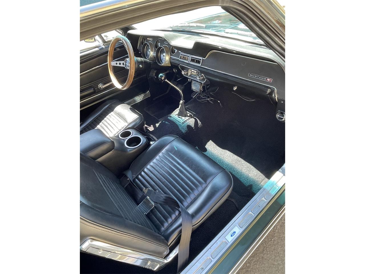 Ford-Mustang-1967-Dark-moss-green-Black-19