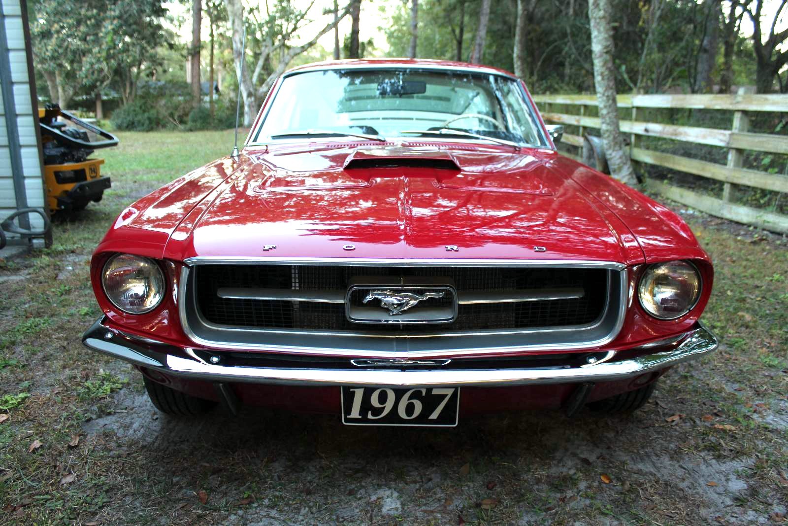 Ford-Mustang-1967-Fastback-1