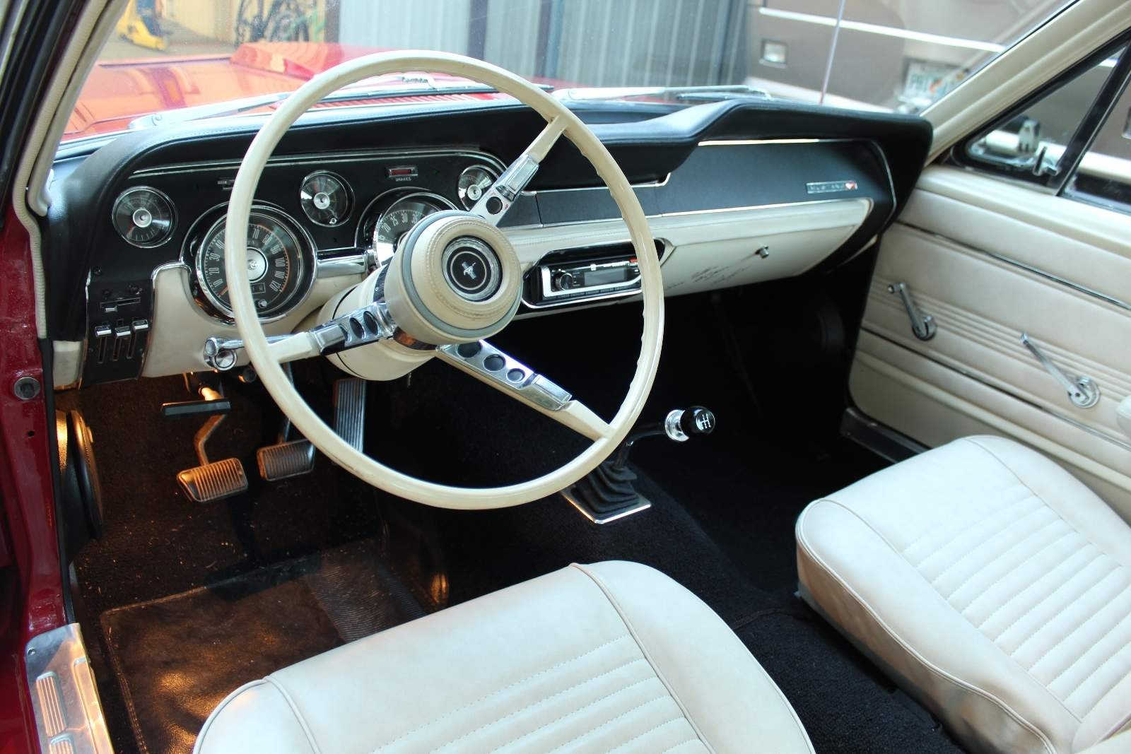 Ford-Mustang-1967-Fastback-17
