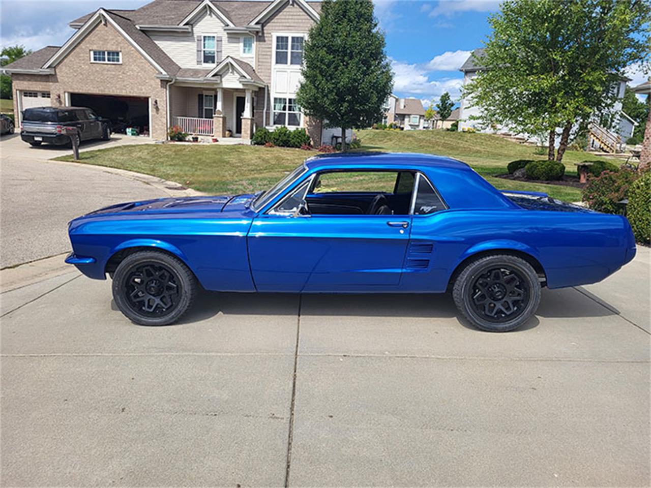 Ford-Mustang-1967-Ford-Blue-Lightning-Black-1
