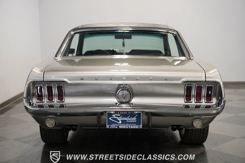 Ford-Mustang-1967-Graphite-Gray-Black-29
